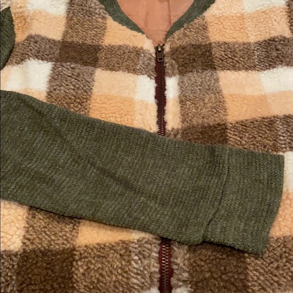 1 left❤️2 for $40❤️gingham Sherpa bomber jacket - Picture 10 of 10
